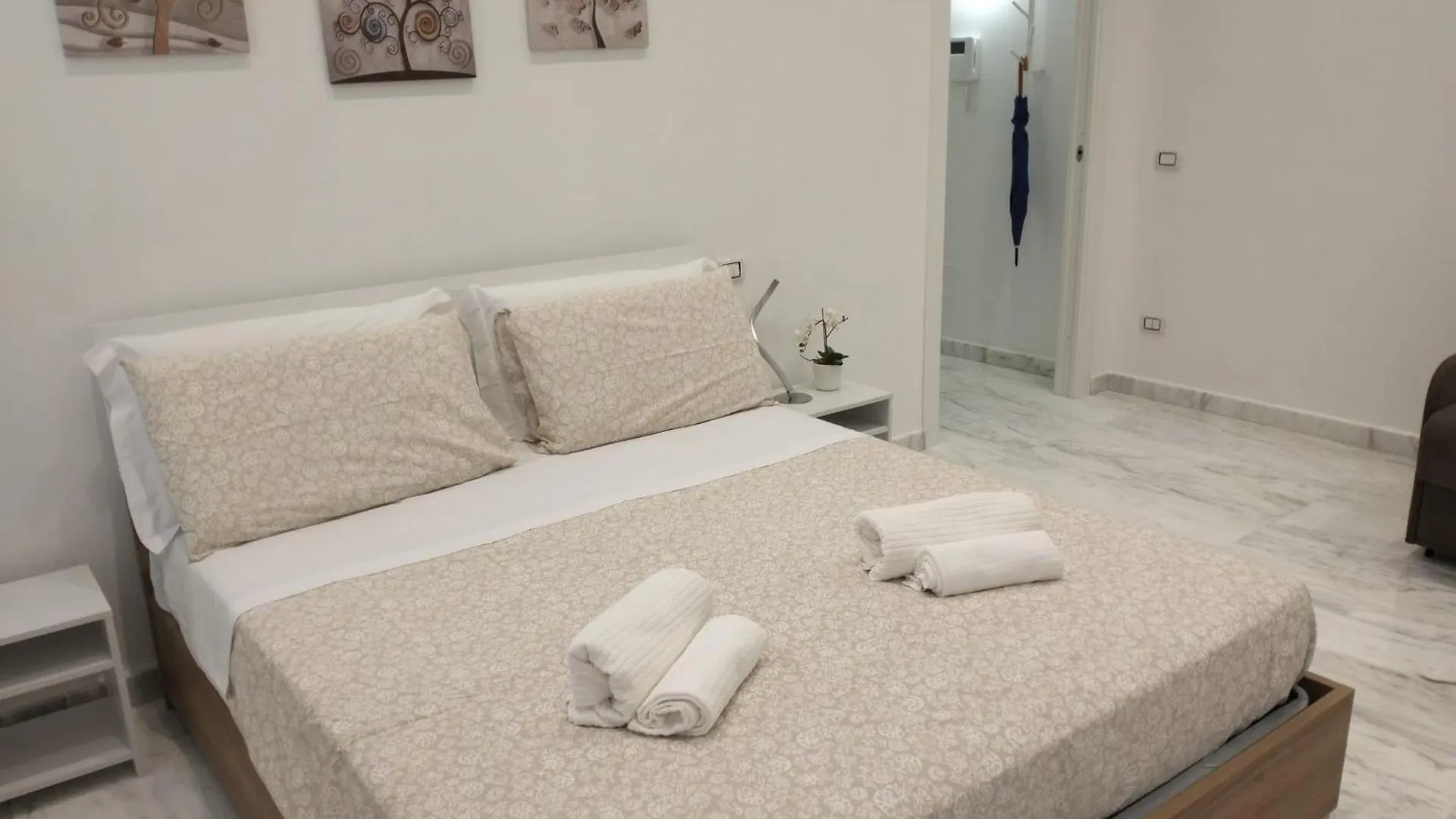 Lily Suite 10 パレルモ
